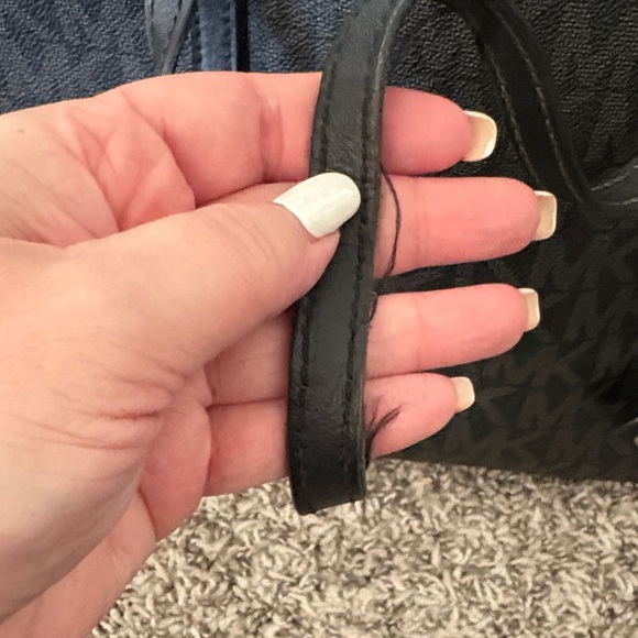 Michael Kors Black Tote Bag - Picture 6 of 7